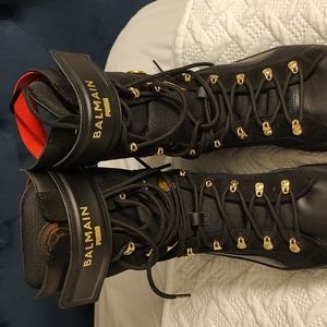 Puma Deva boots size 9